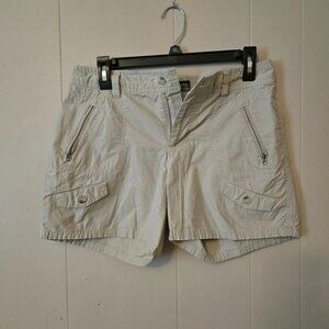Columbia Womens Shorts 8 Tan Hiking Fishing Pockets Zippers Flat Front